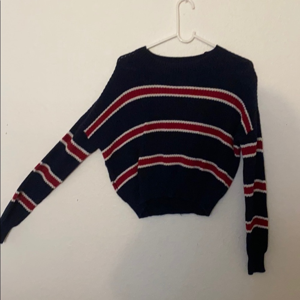 Striped Knit Sweater!🤍💙❤️